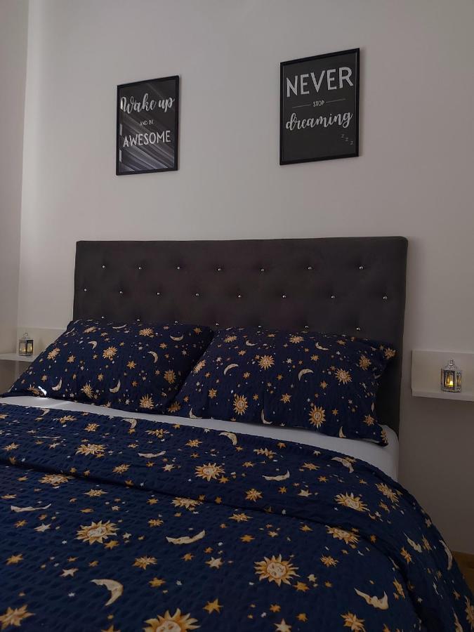 Apartman Victoria Lukavica Bagian luar foto