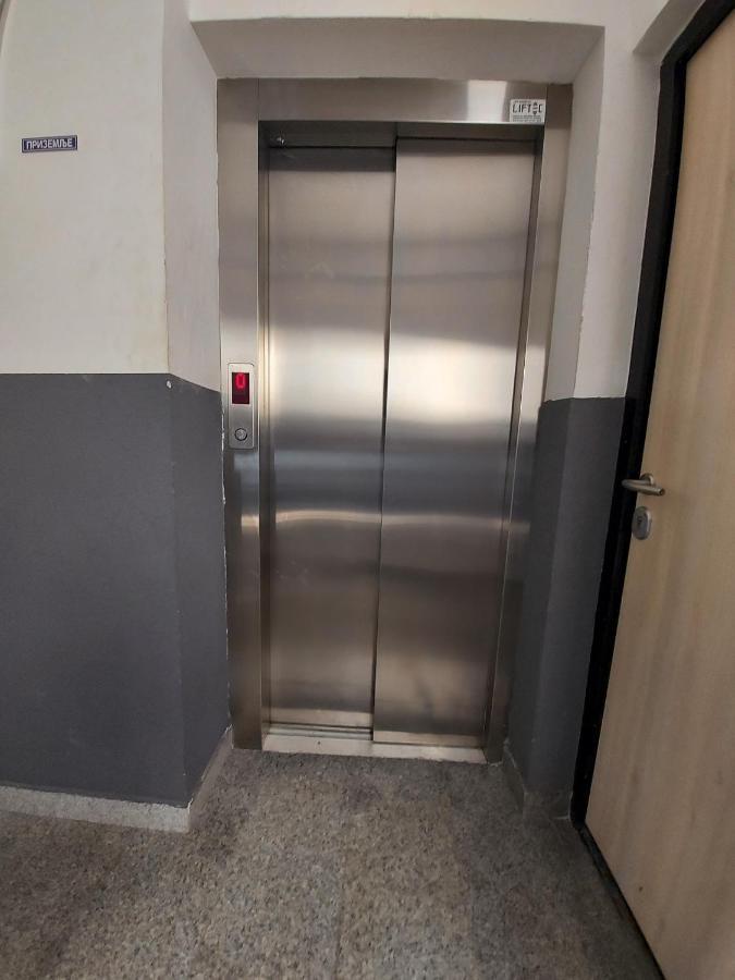 Apartman Victoria Lukavica Bagian luar foto